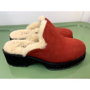 UGG Australia Red Suede Floral Embroidered Clogs Size 9 / EU 40
